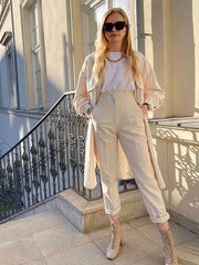 Stilvolle, hochgeschnittene Hose