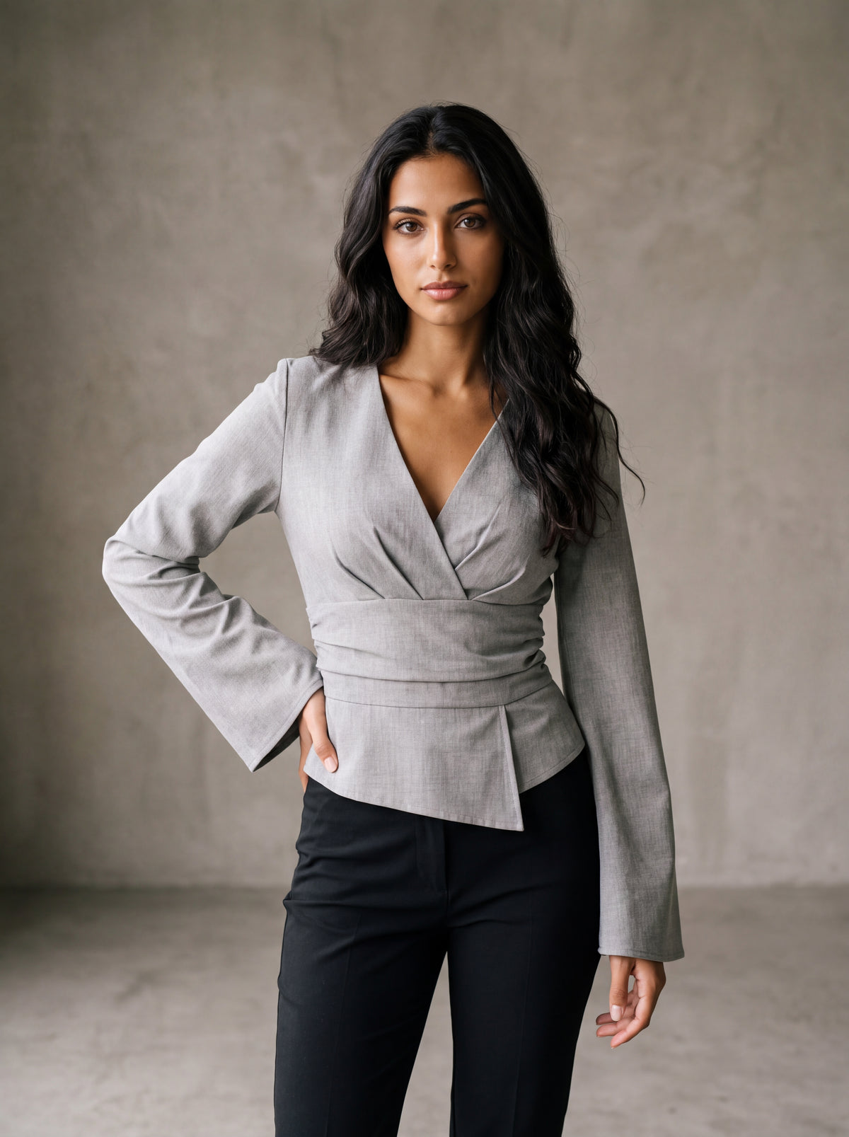 ELVANNE Wickelbluse