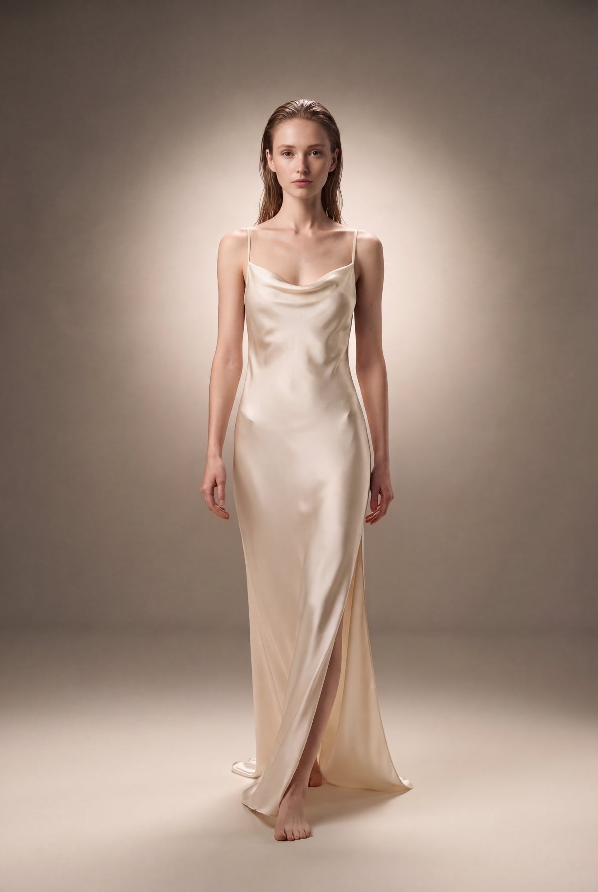 SOLEYA Gown