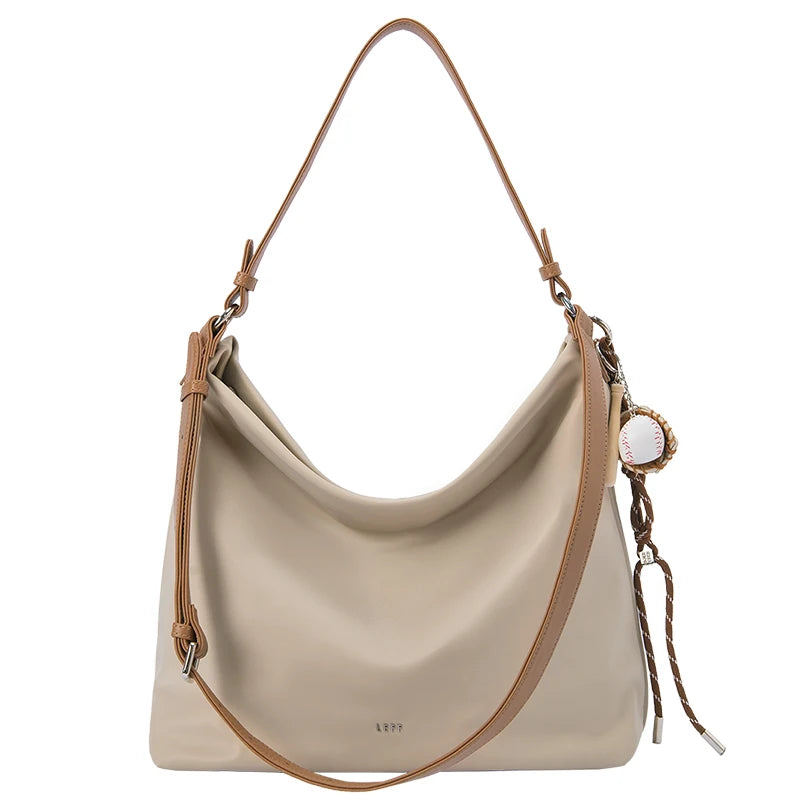 Die trendige Schultertasche